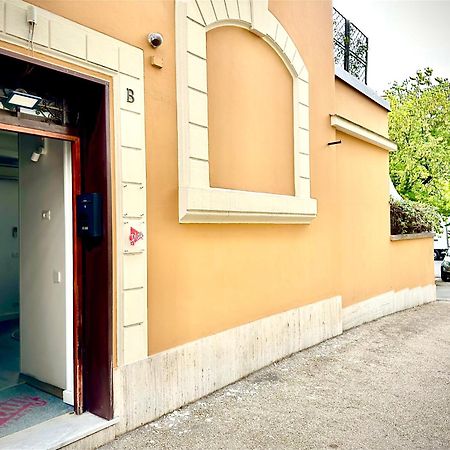 Casa Happya - Metro A - Central Rome Buitenkant foto
